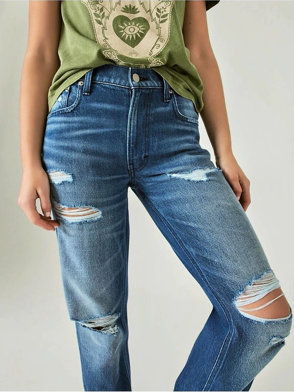 Lucky Brand Boy Mid Rise Relaxed Straight Distressed Straight Leg Jeans Size 2